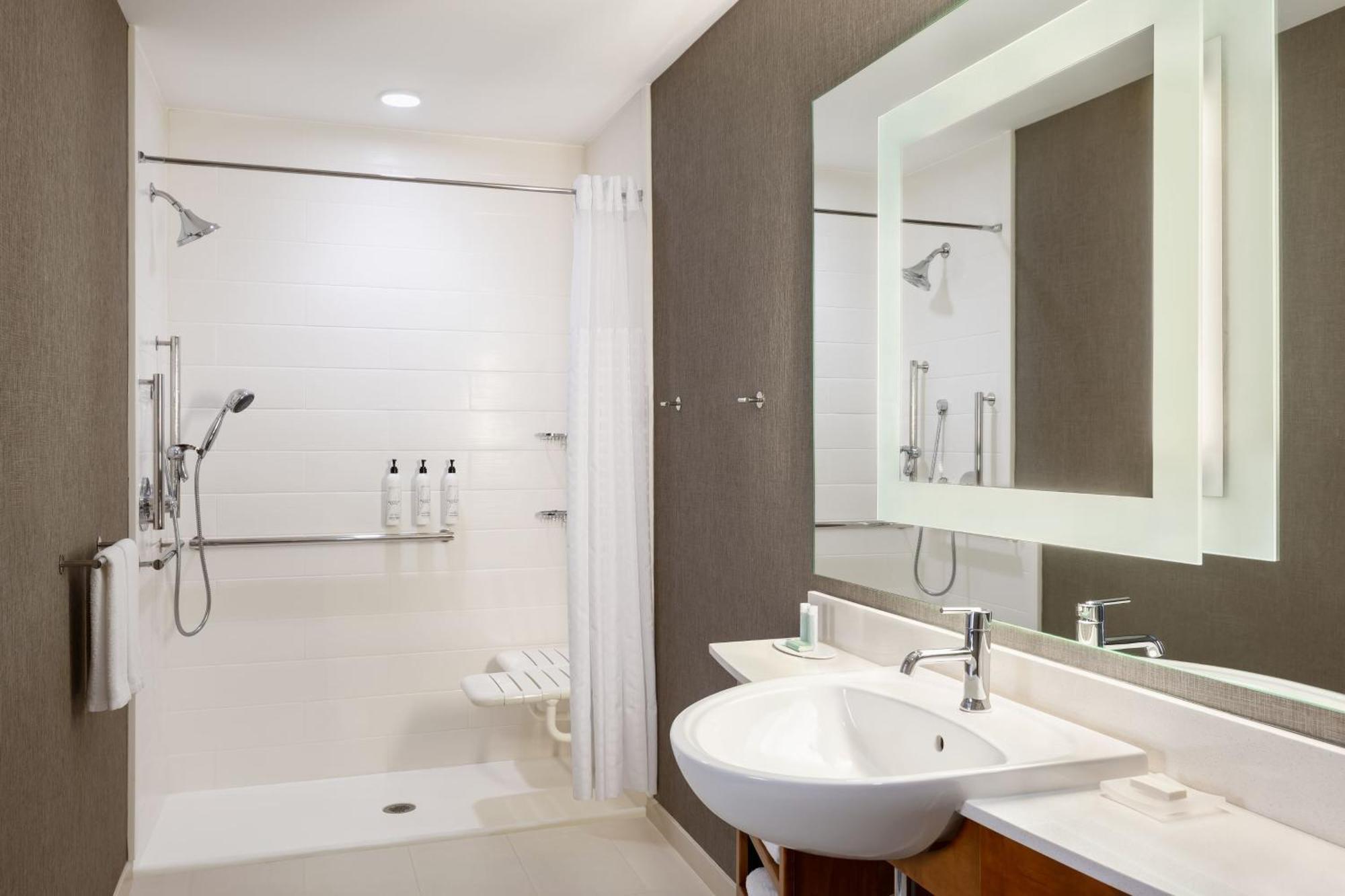 Springhill Suites By Marriott Wisconsin Dells Lake Delton Zewnętrze zdjęcie